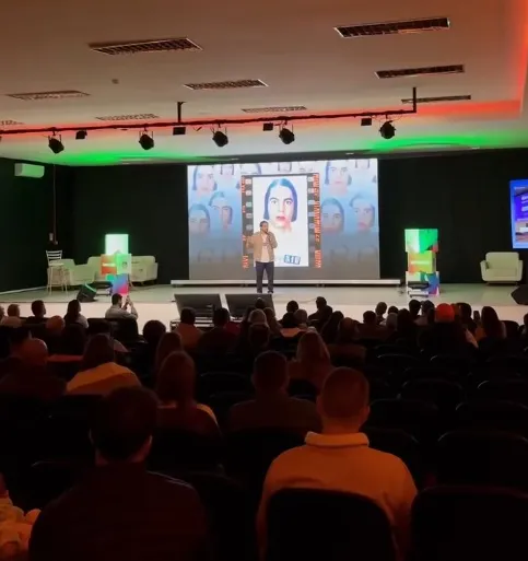 InovaMix 2026 reúne palestras sobre inovação, inteligência artificial e desenvolvimento profissional em Igrejinha